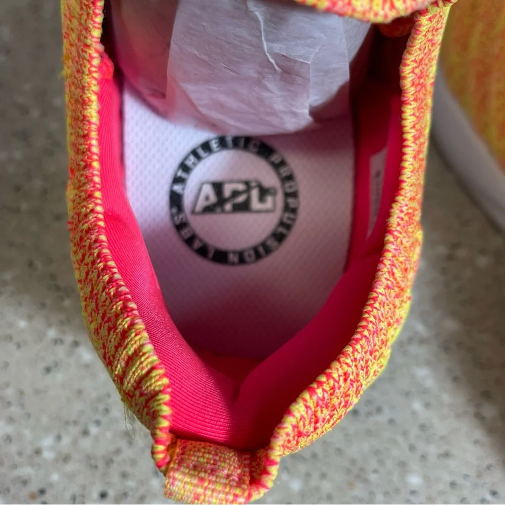 Men’s APL Athletics Propulsion Labs TechLoom Wave Size 12 New in Box Magenta/Mel